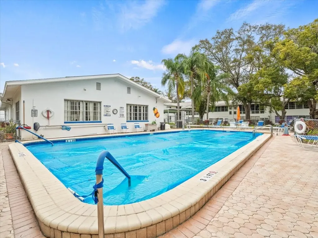 400 Glennes Lane Dunedin FL 34698