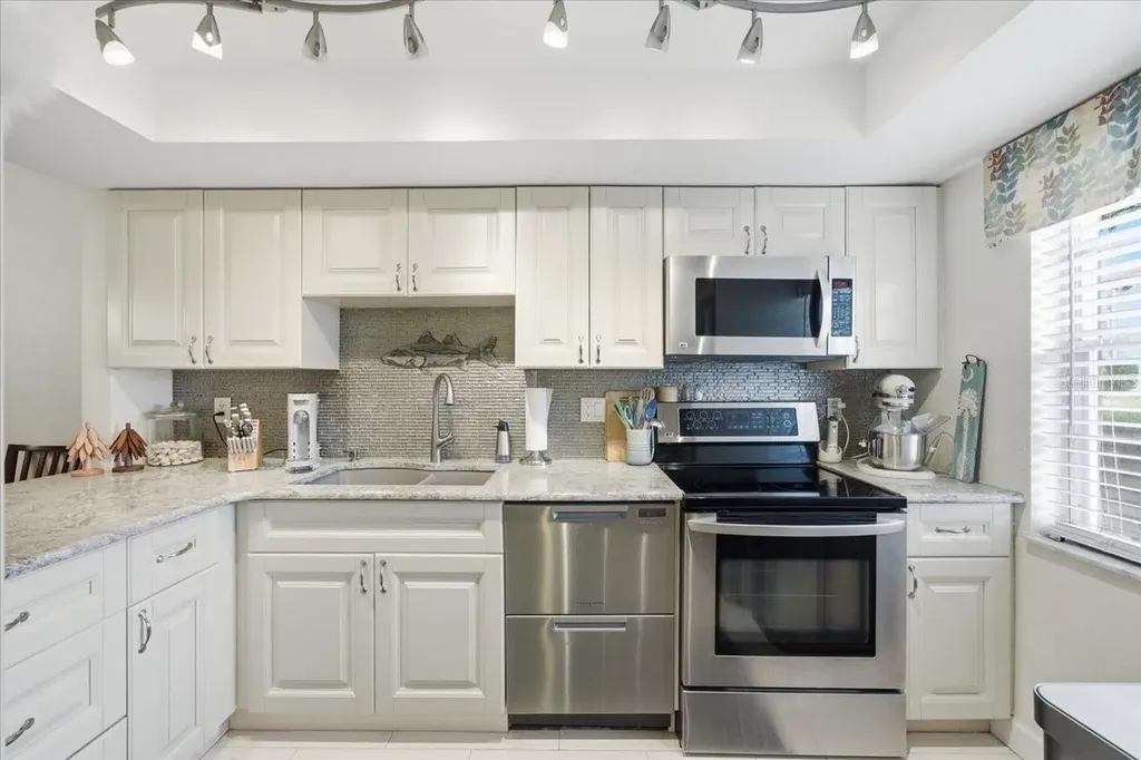 400 Glennes Lane Dunedin FL 34698