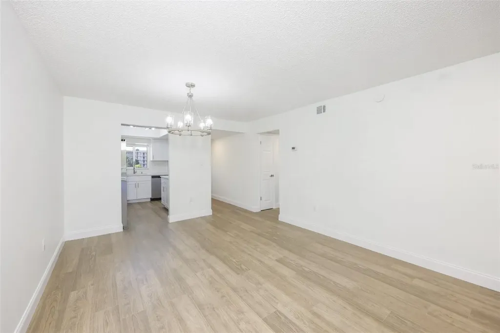3656 Lake Bayshore Dr, Bldg K Bradenton FL 34205