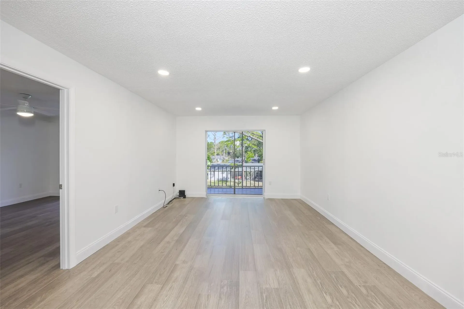 3656 Lake Bayshore Dr, Bldg K Bradenton FL 34205