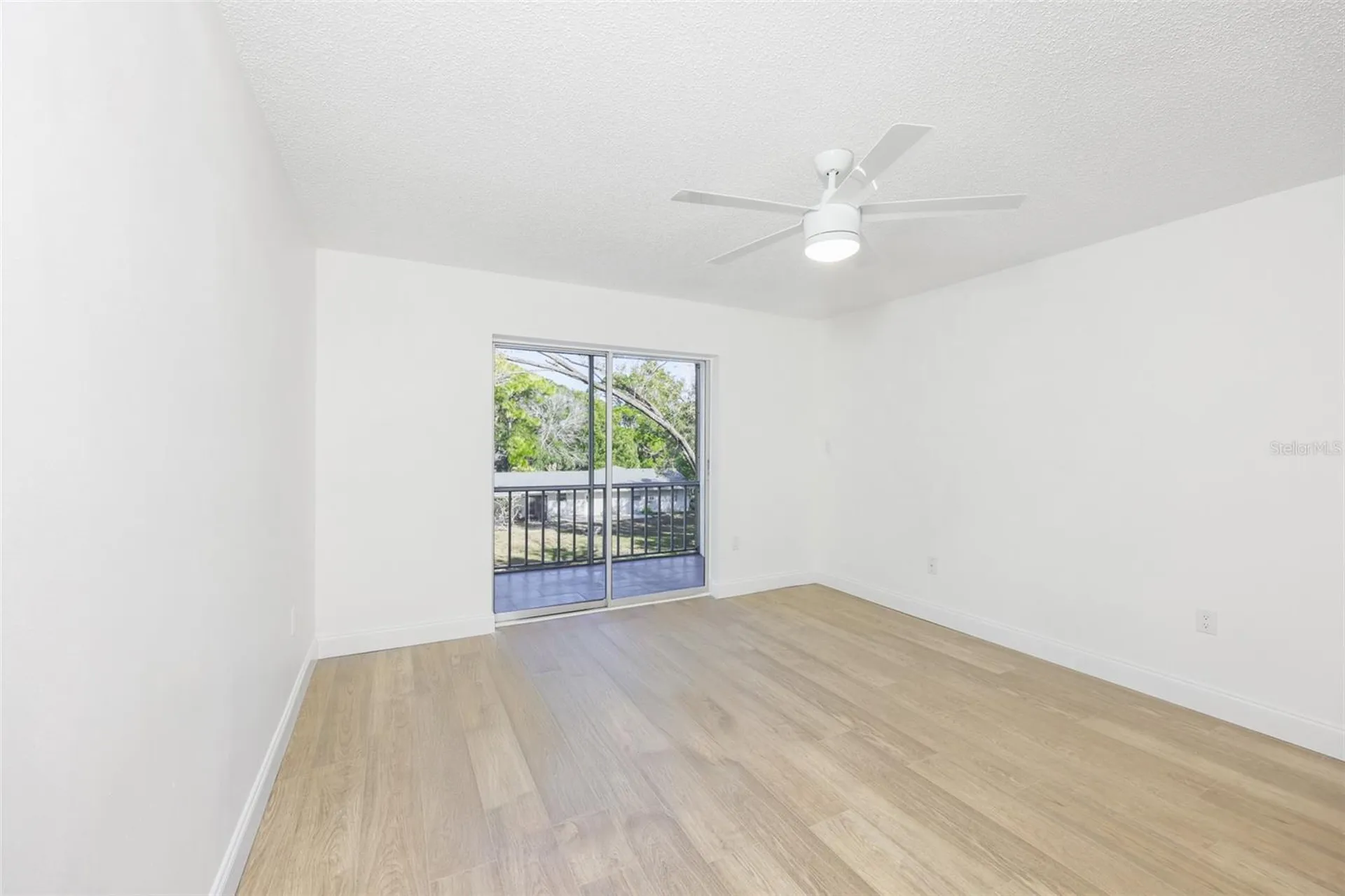 3656 Lake Bayshore Dr, Bldg K Bradenton FL 34205