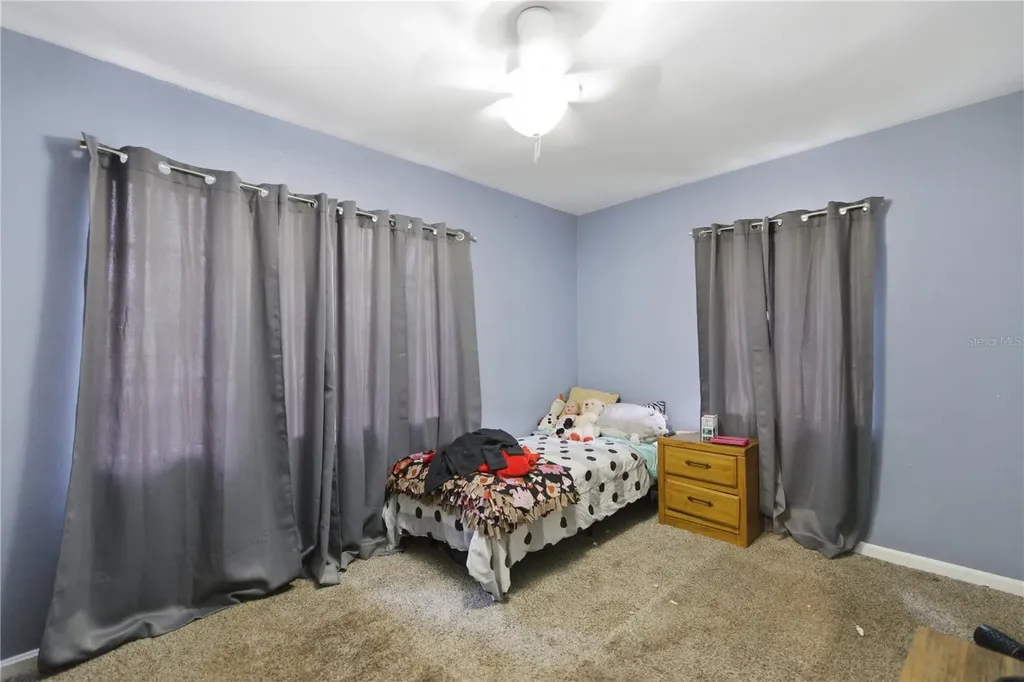 916 NE 28th Avenue Ocala FL 34470
