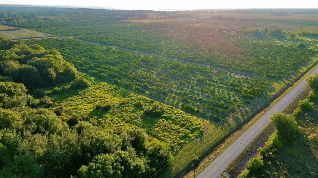 2233 Hicks Road Lorida FL 33857