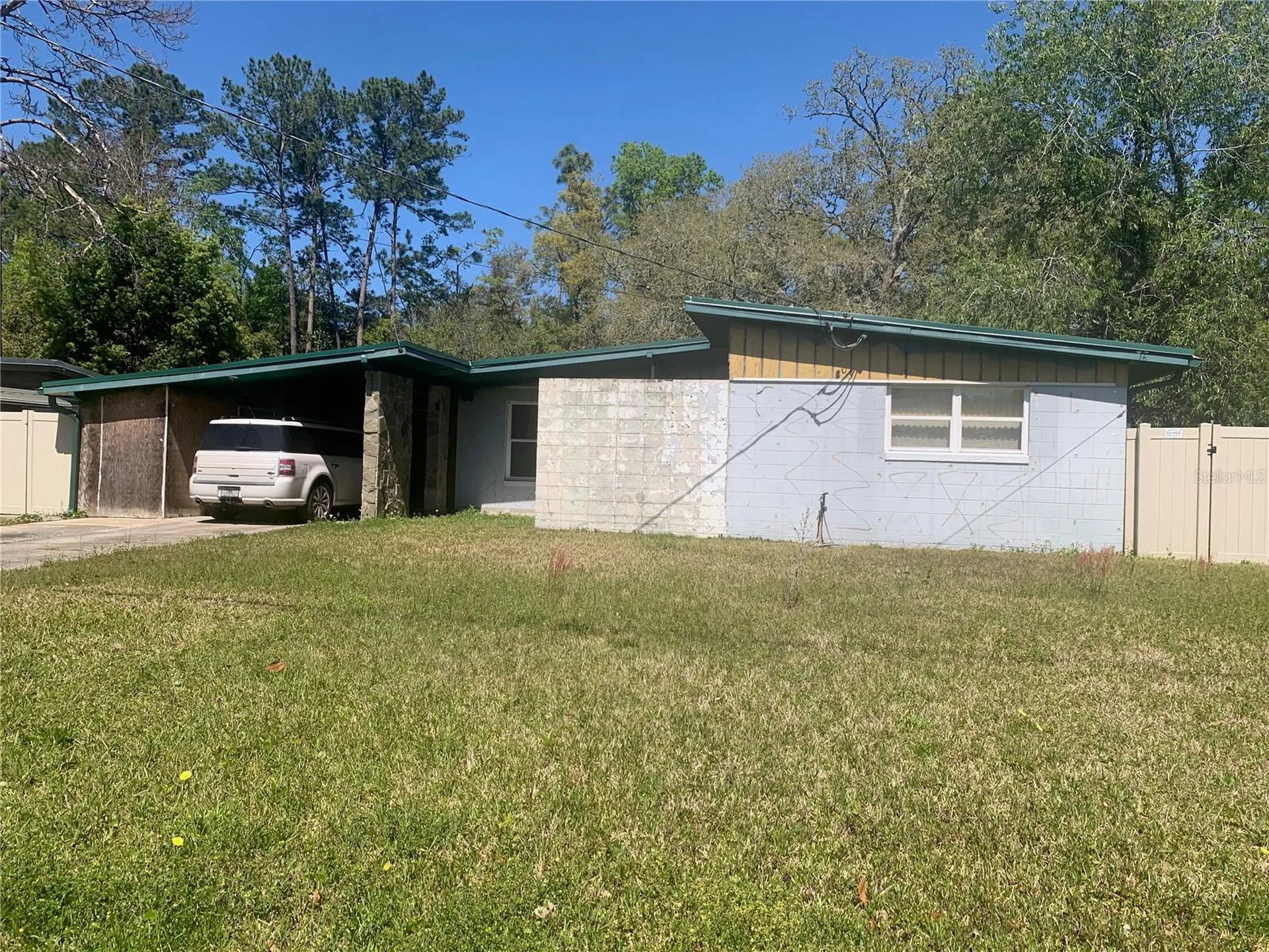 8029 Chateau Drive S Jacksonville FL 32221