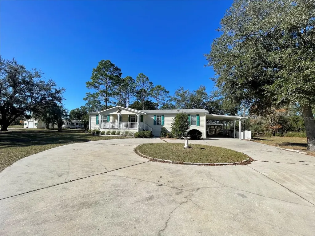 7690 SE 193rd Avenue Morriston FL 32668