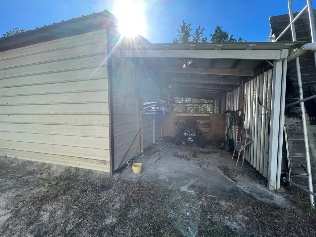 7690 SE 193rd Avenue Morriston FL 32668