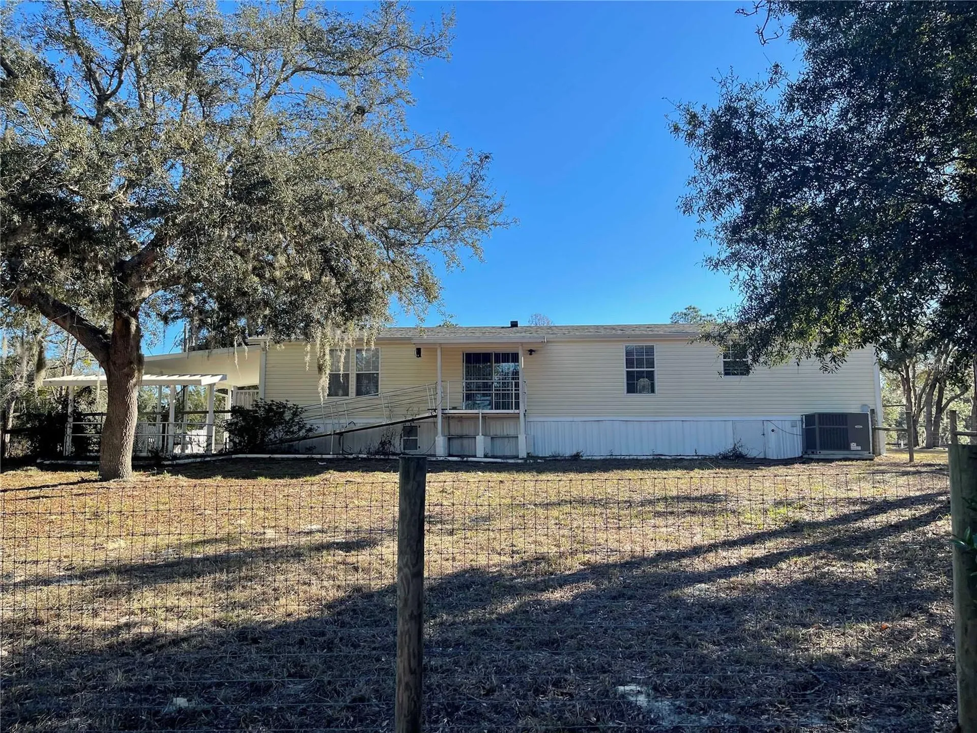 7690 SE 193rd Avenue Morriston FL 32668