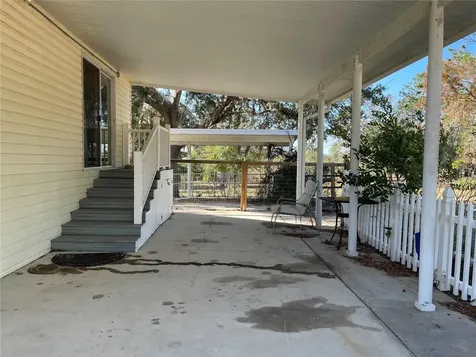 7690 SE 193rd Avenue Morriston FL 32668