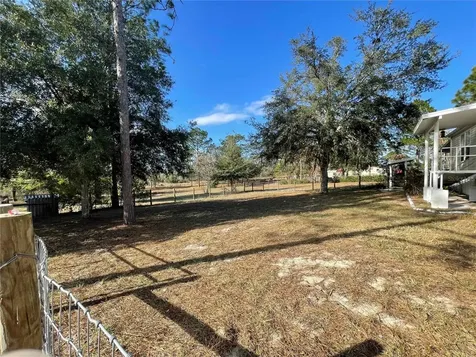 7690 SE 193rd Avenue Morriston FL 32668
