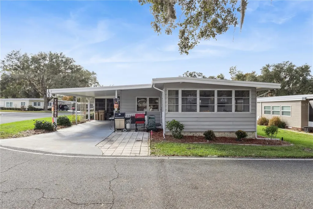 103 Poinsettia Leesburg FL 34748