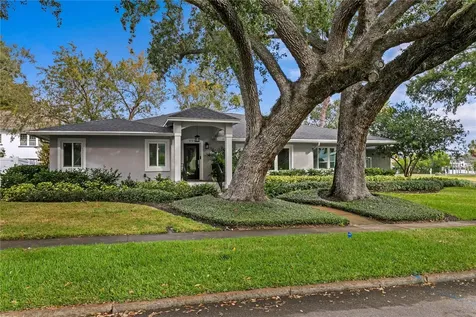 655 19th Avenue NE St Petersburg FL 33704