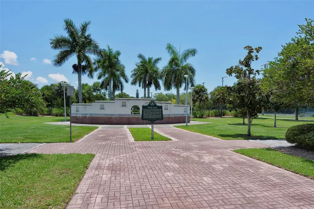 2604 Wirts Court Sarasota FL 34237