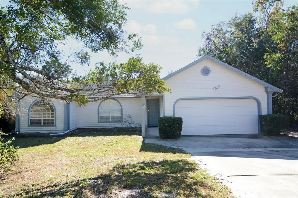 925 Elkcam Boulevard Deltona FL 32725