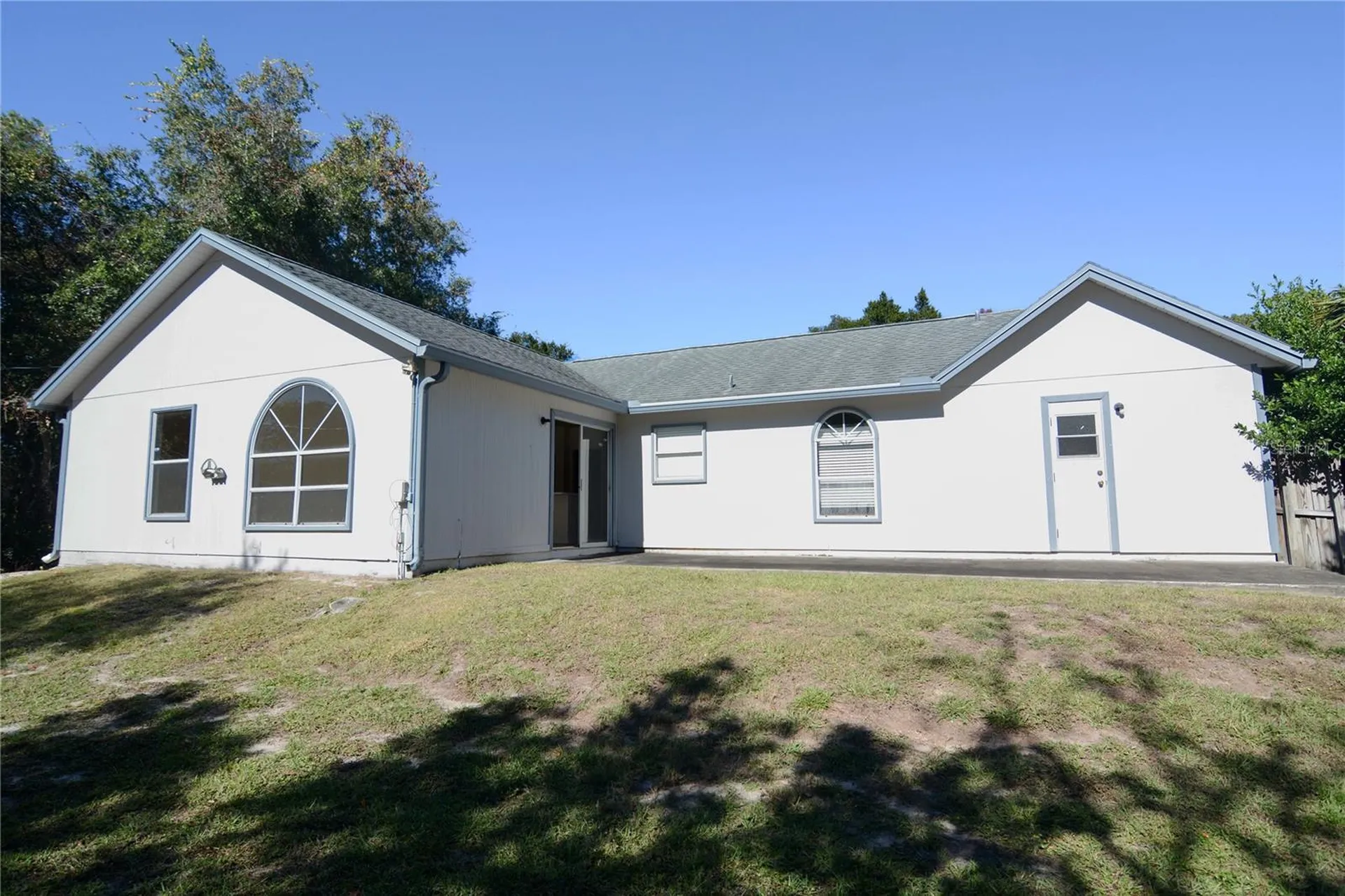 925 Elkcam Boulevard Deltona FL 32725