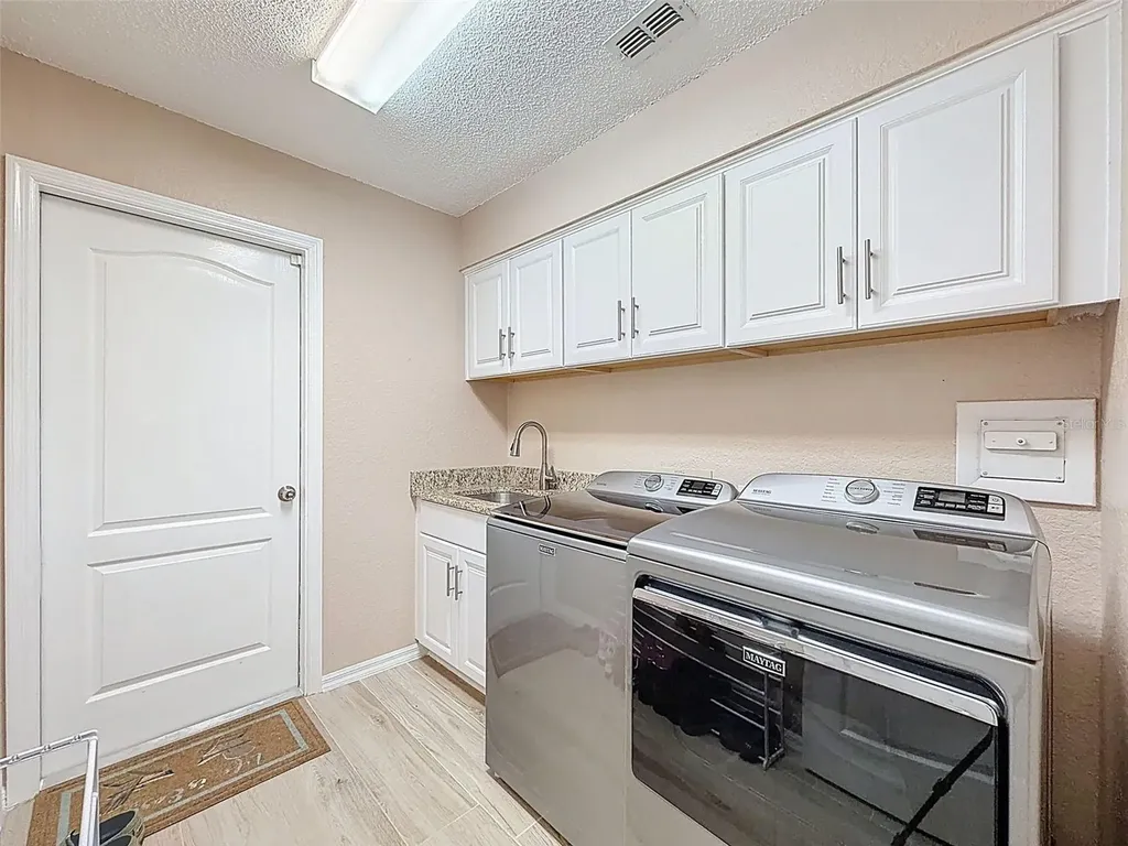 9428 Apple Dumpling Court Weeki Wachee FL 34613