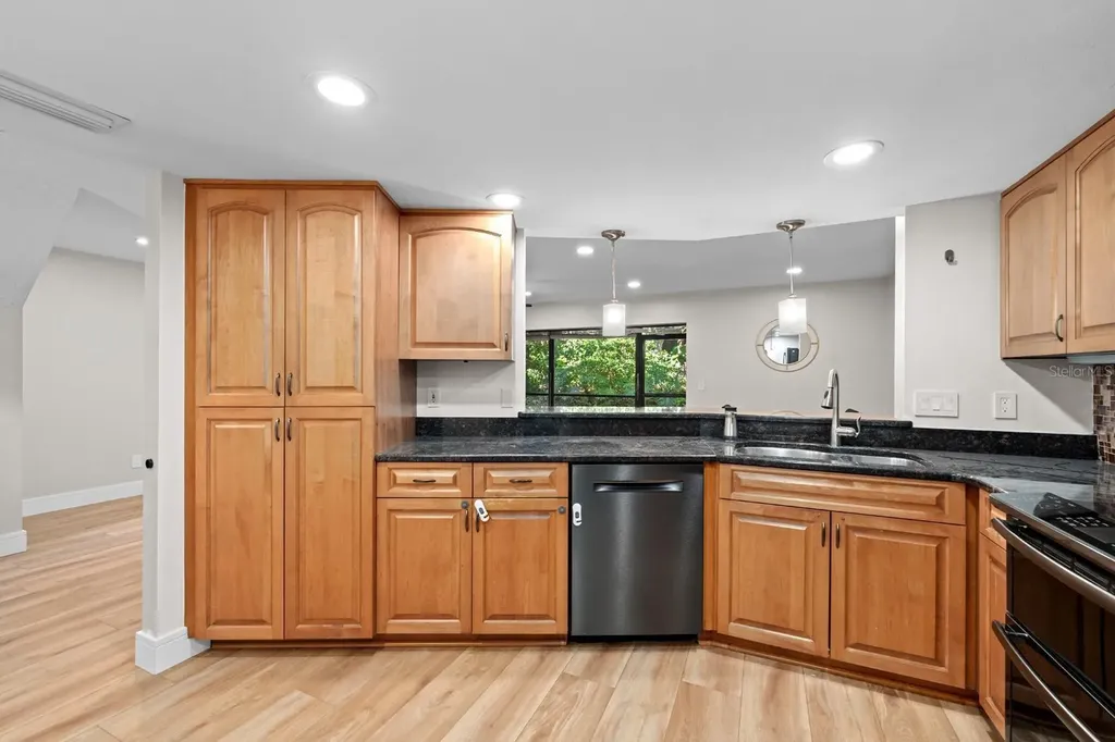 1919 Whispering Way Tarpon Springs FL 34689