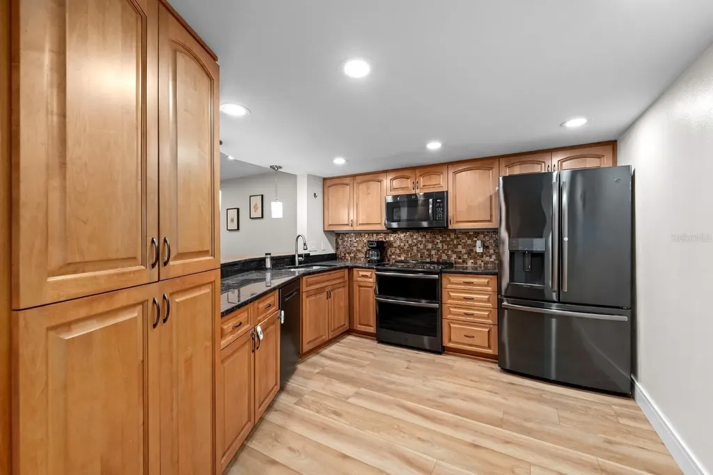 1919 Whispering Way Tarpon Springs FL 34689