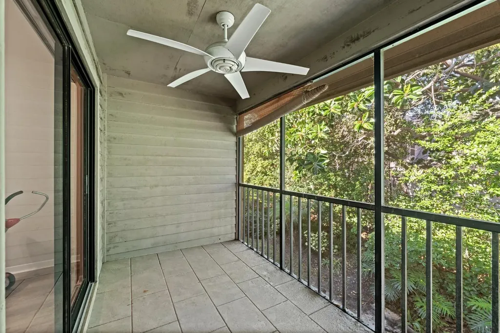 1919 Whispering Way Tarpon Springs FL 34689