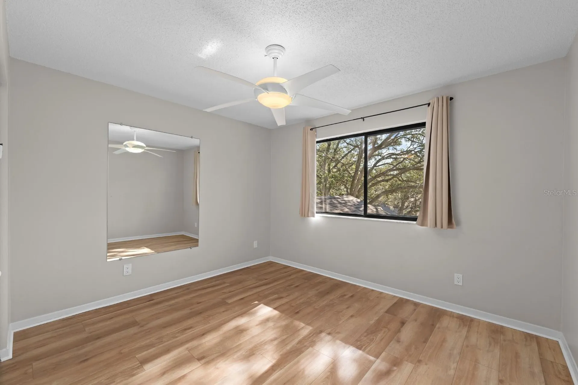 1919 Whispering Way Tarpon Springs FL 34689