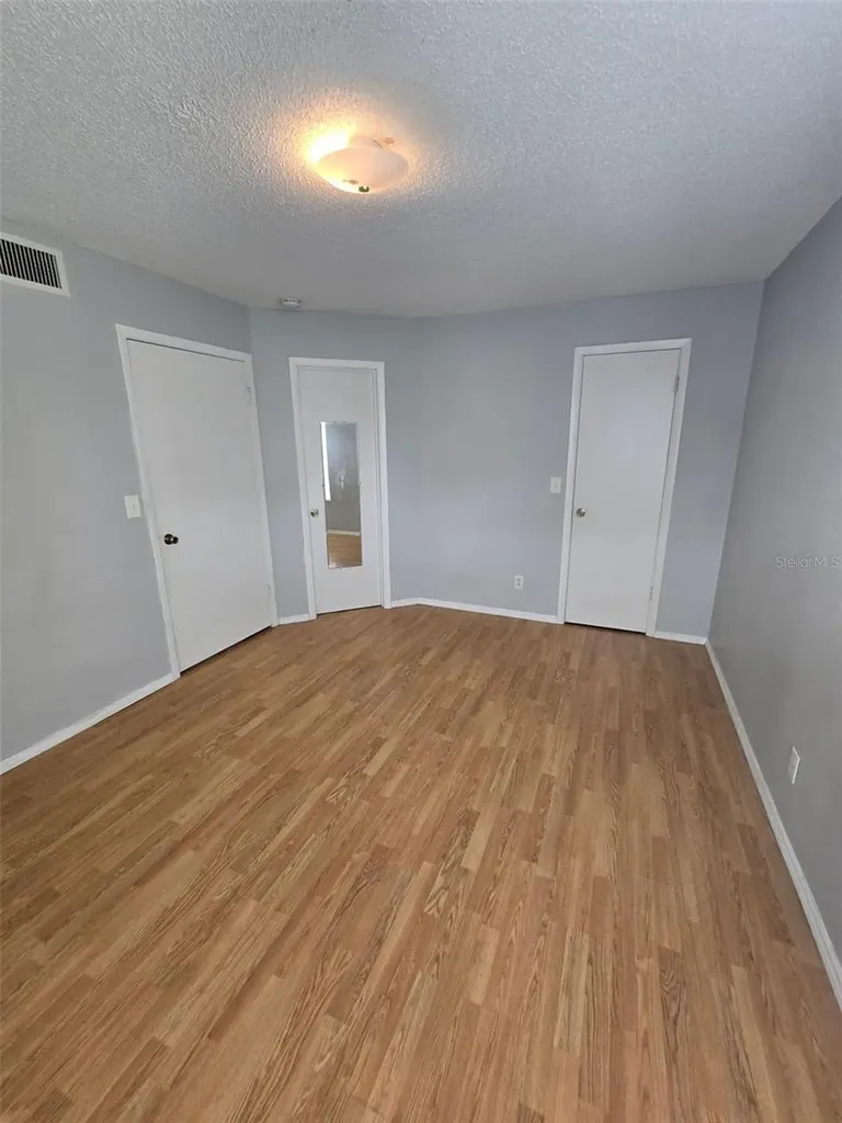 300 Lakepointe Drive Altamonte Springs FL 32701