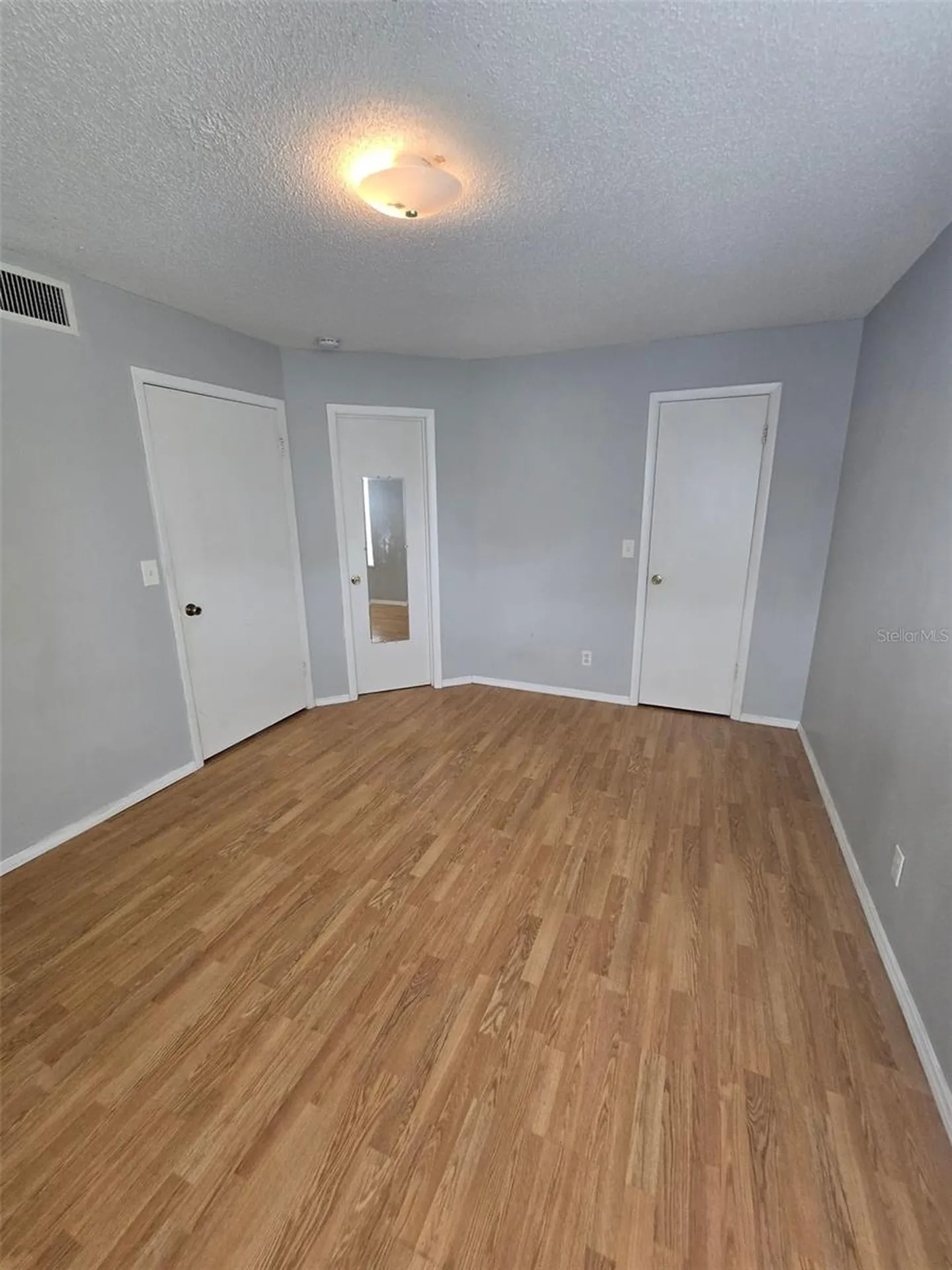 300 Lakepointe Drive Altamonte Springs FL 32701