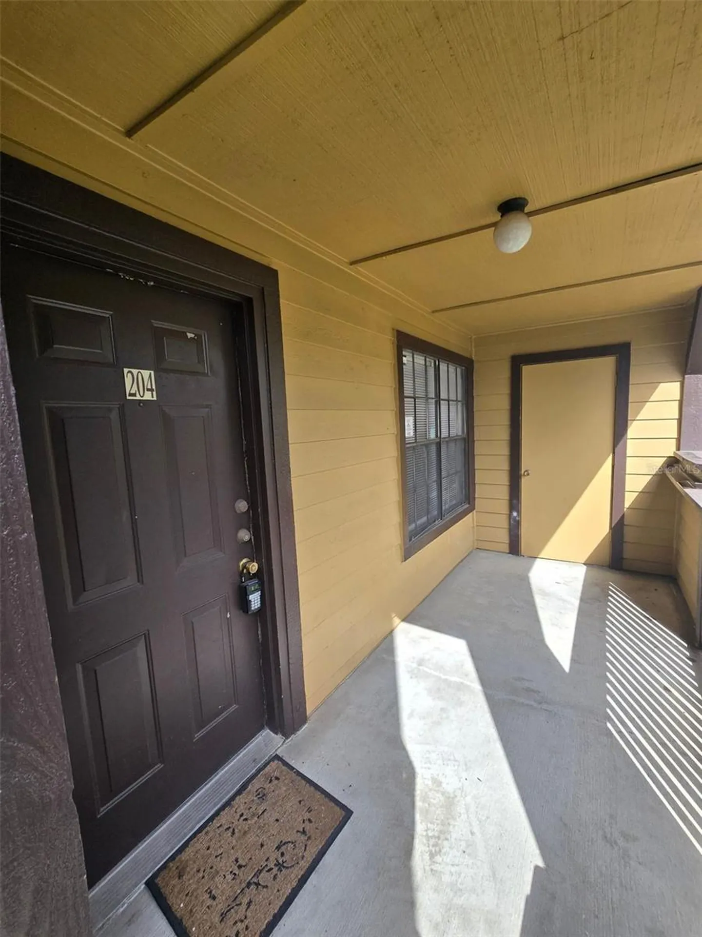 300 Lakepointe Drive Altamonte Springs FL 32701