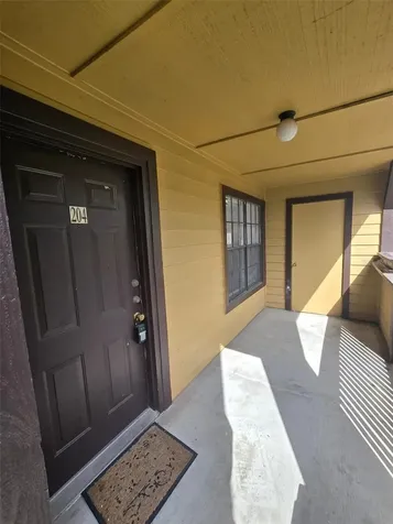 300 Lakepointe Drive Altamonte Springs FL 32701