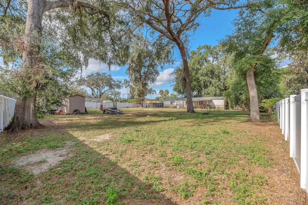 105 S Saint Cloud Avenue Valrico FL 33594