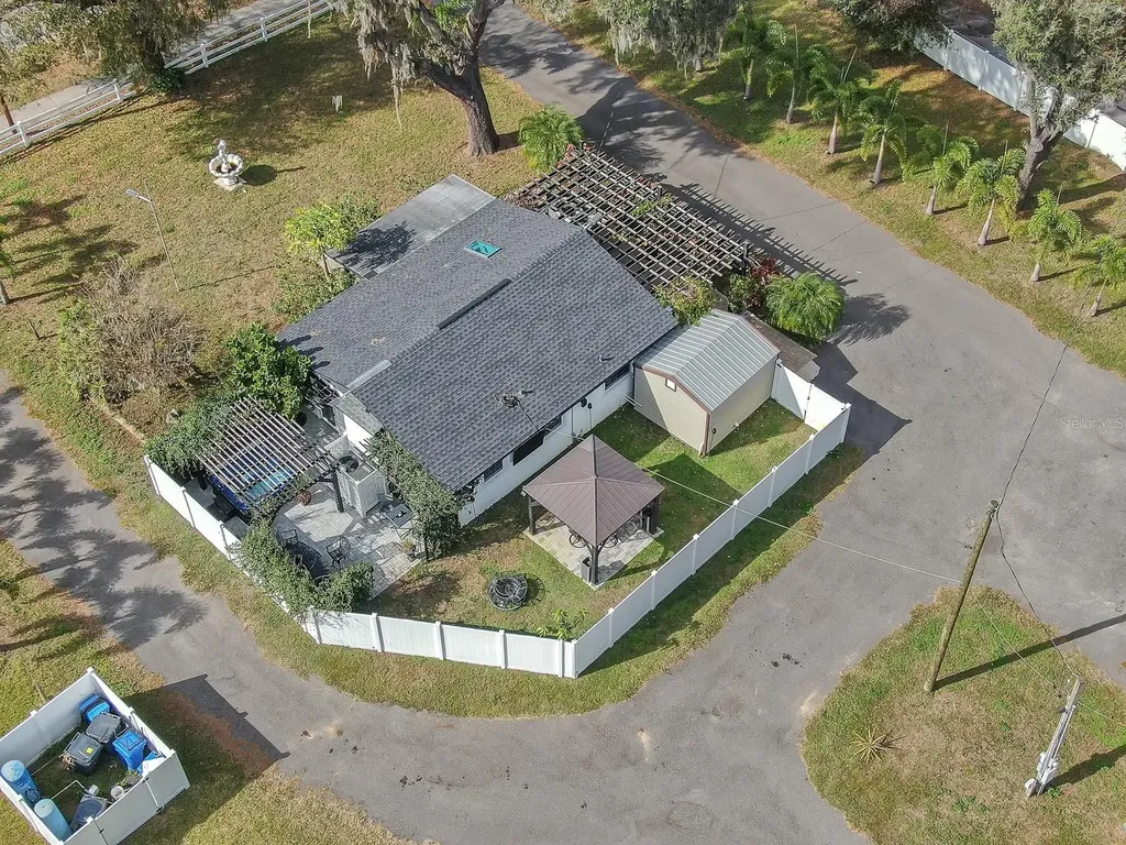 105 S Saint Cloud Avenue Valrico FL 33594