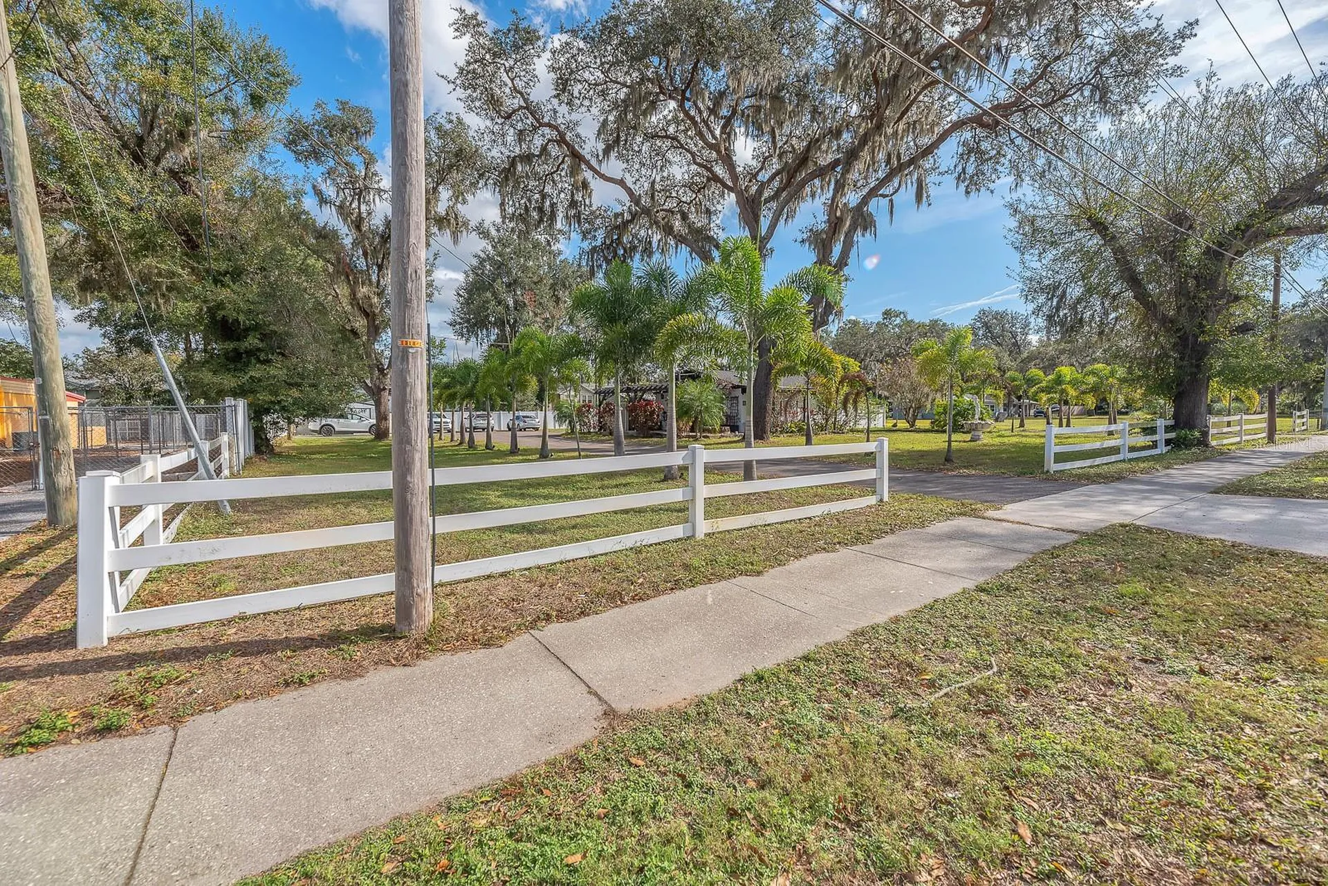 105 S Saint Cloud Avenue Valrico FL 33594