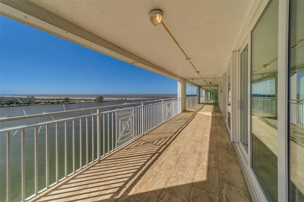 675 S Gulfview Boulevard Clearwater Beach FL 33767