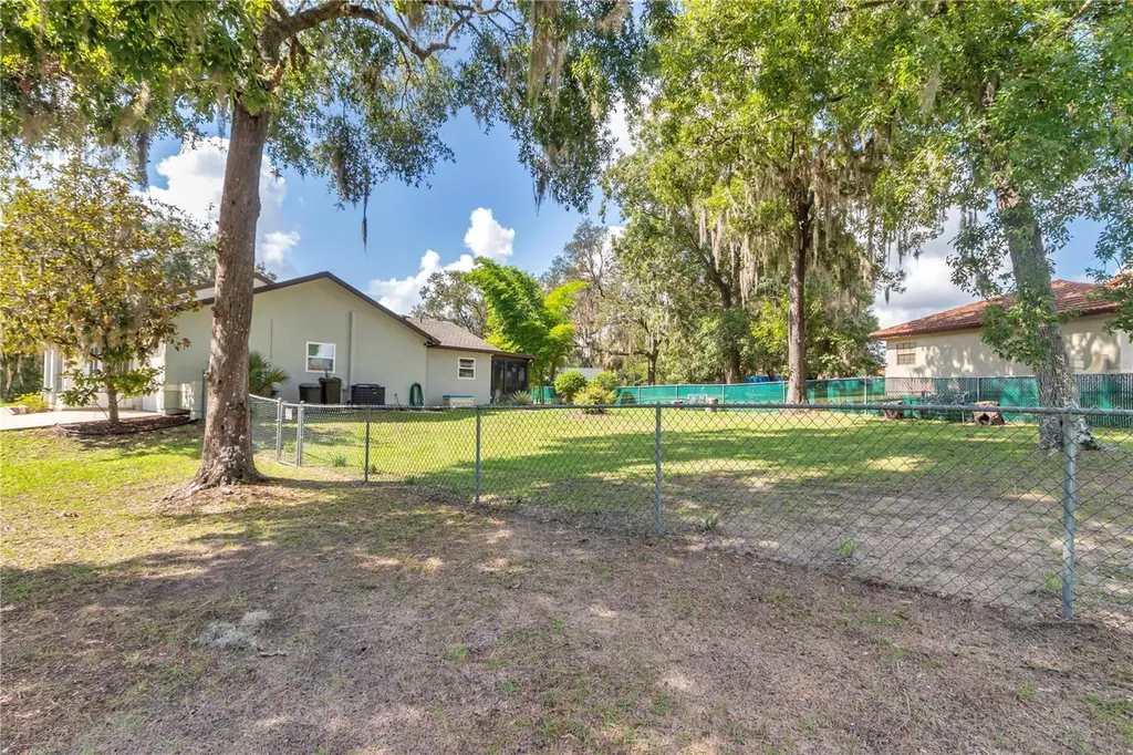 814 Oak Road Ocala FL 34472