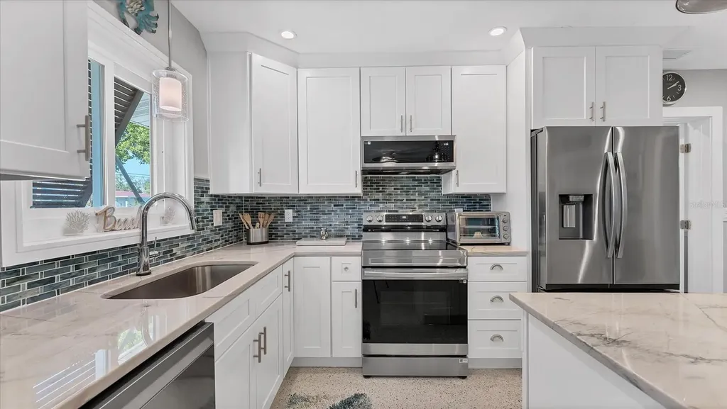 154 Crescent Drive Anna Maria FL 34216