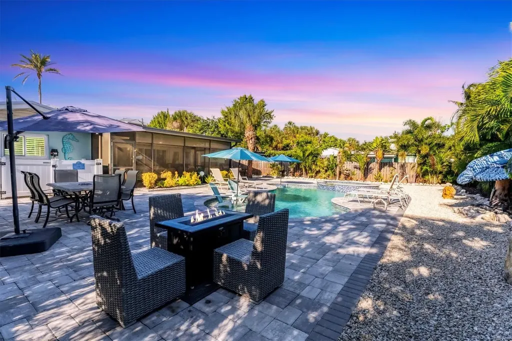 154 Crescent Drive Anna Maria FL 34216