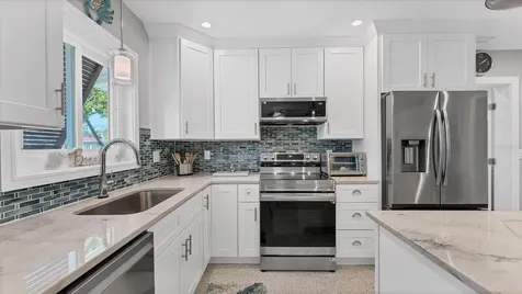154 Crescent Drive Anna Maria FL 34216