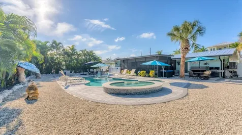 154 Crescent Drive Anna Maria FL 34216