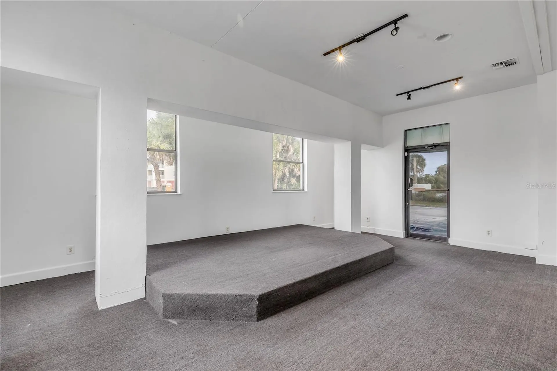 109 N Causeway New Smyrna Beach FL 32169