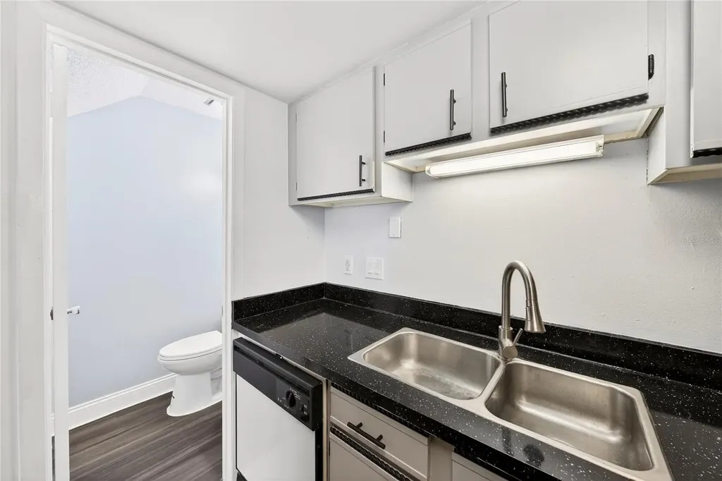 4223 S. Semoran Boulevard Orlando FL 32822