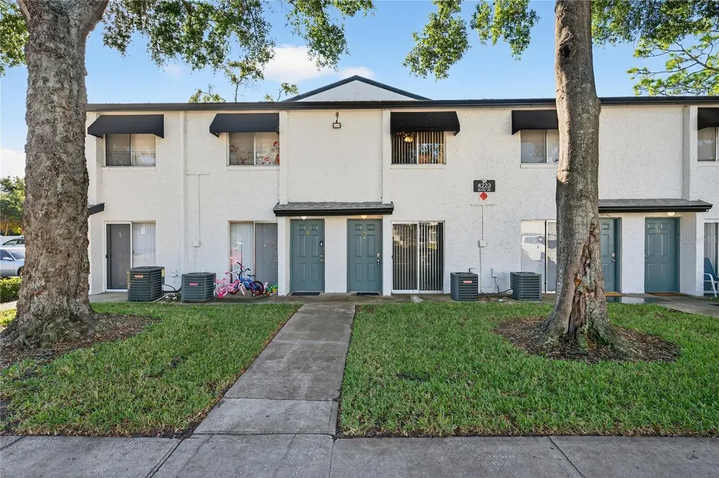 4223 S. Semoran Boulevard Orlando FL 32822