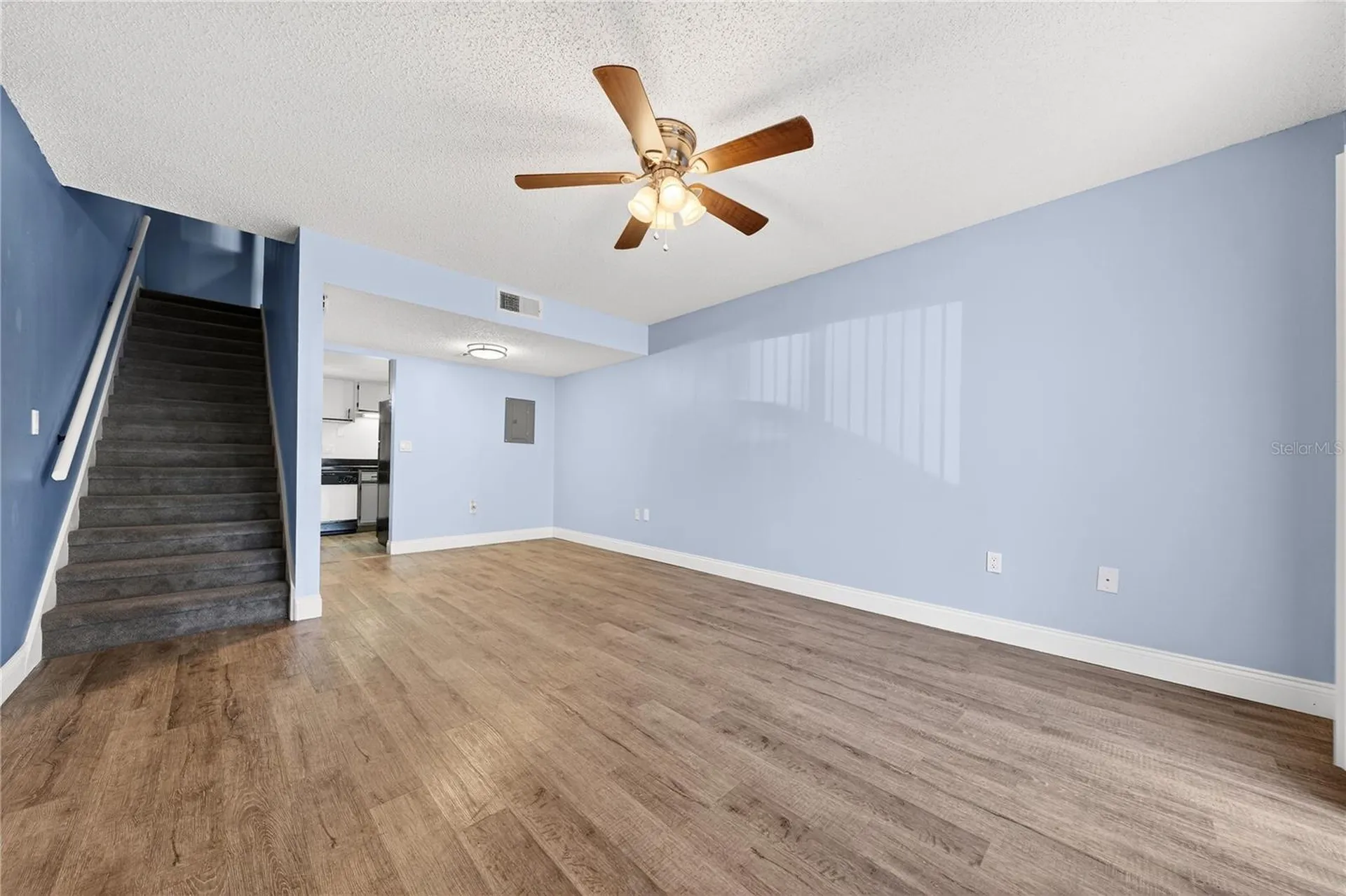 4223 S. Semoran Boulevard Orlando FL 32822
