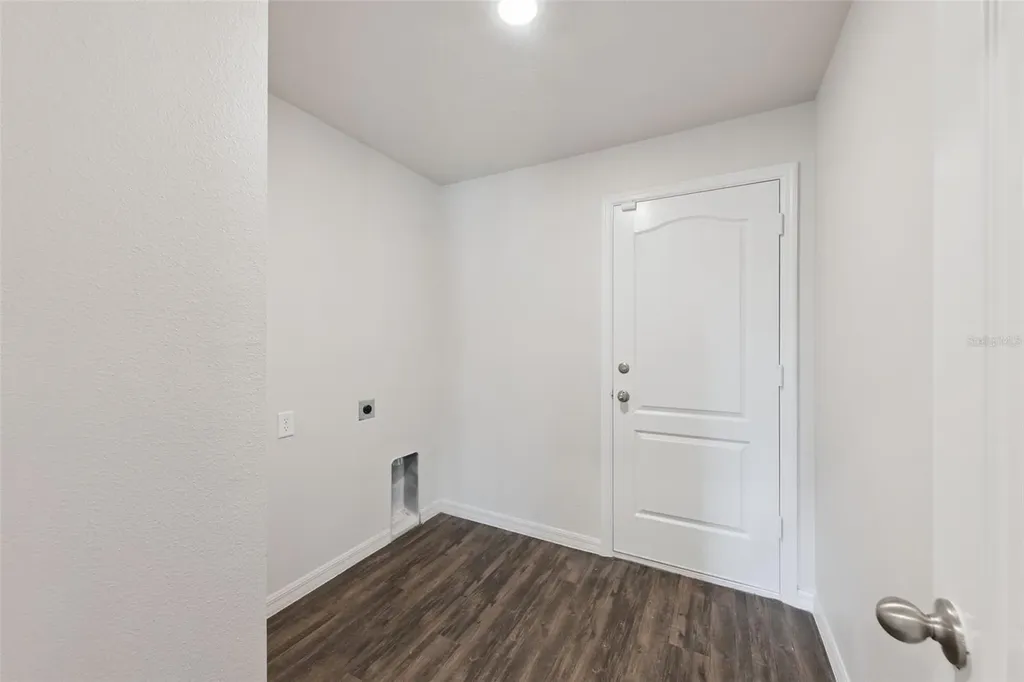1904 Piedmont Court Mascotte FL 34753