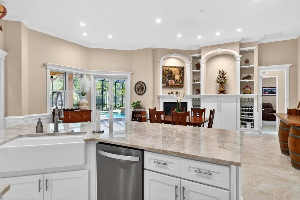 6677 Mandarin Road Sarasota FL 34238