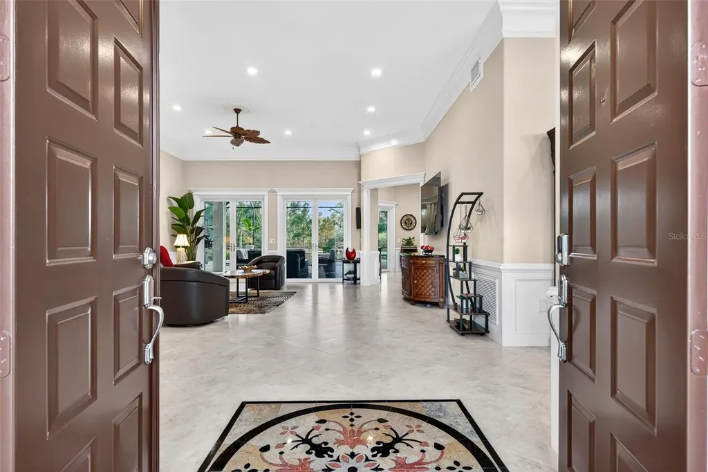 6677 Mandarin Road Sarasota FL 34238