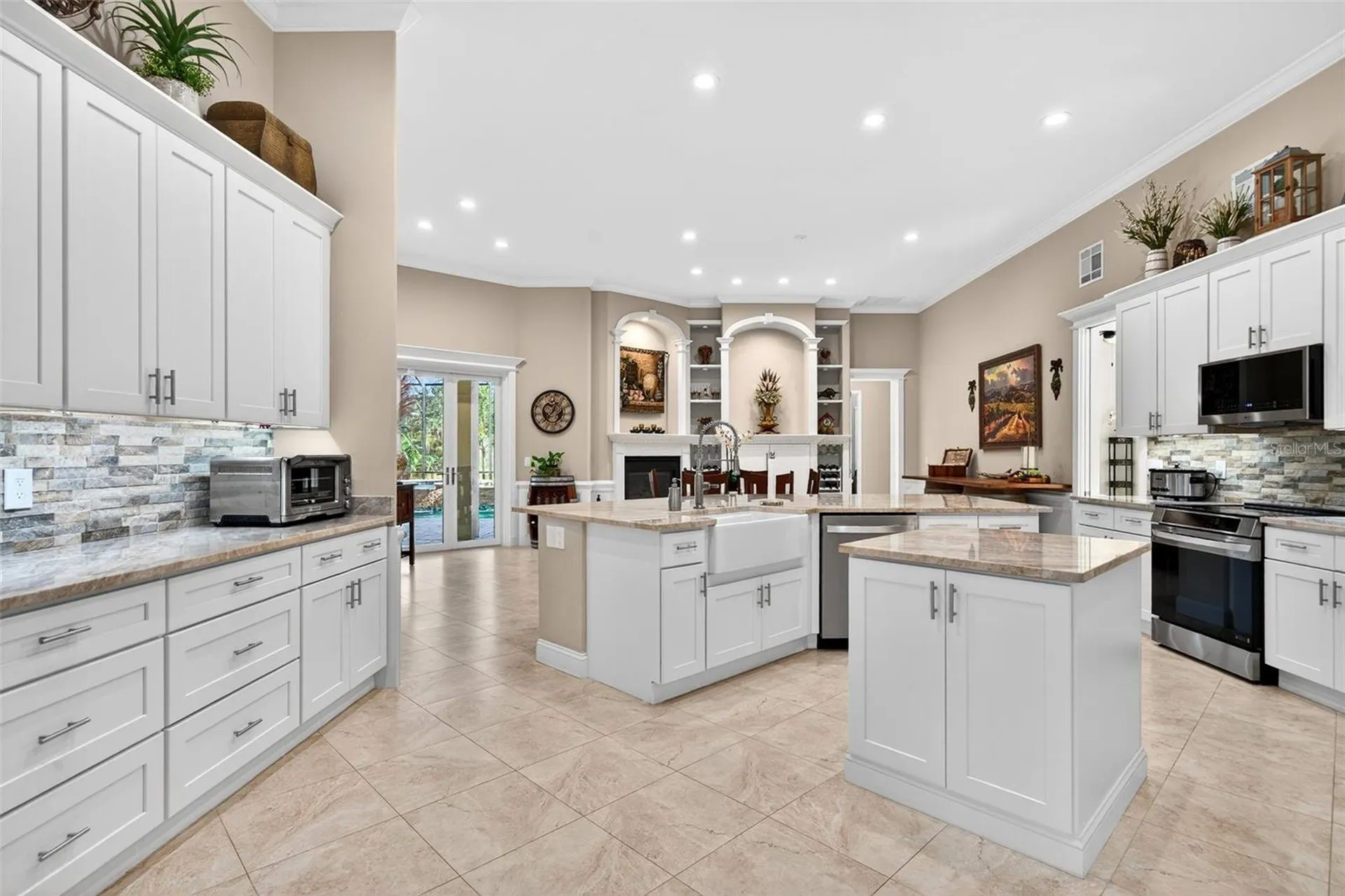6677 Mandarin Road Sarasota FL 34238