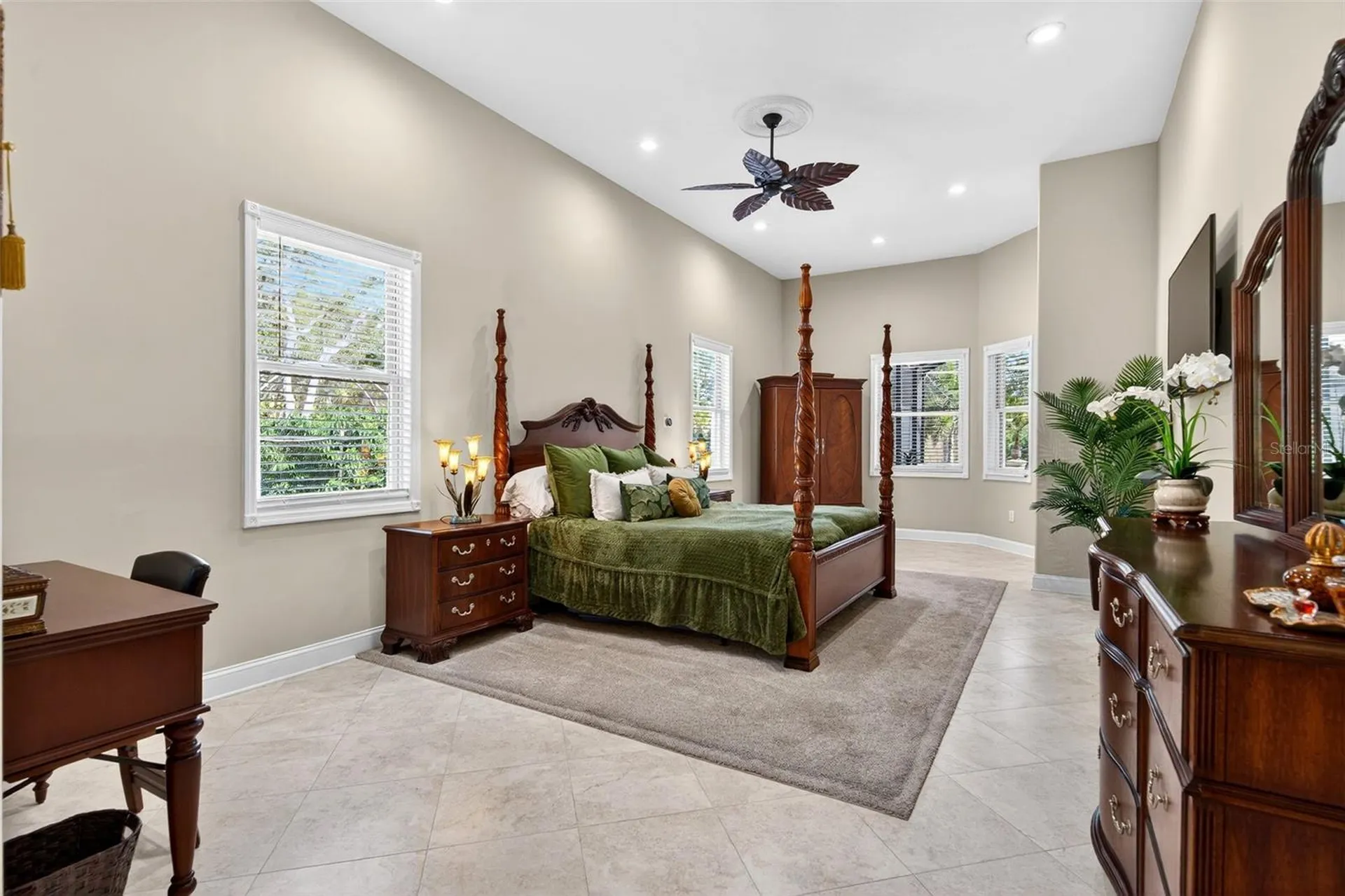 6677 Mandarin Road Sarasota FL 34238