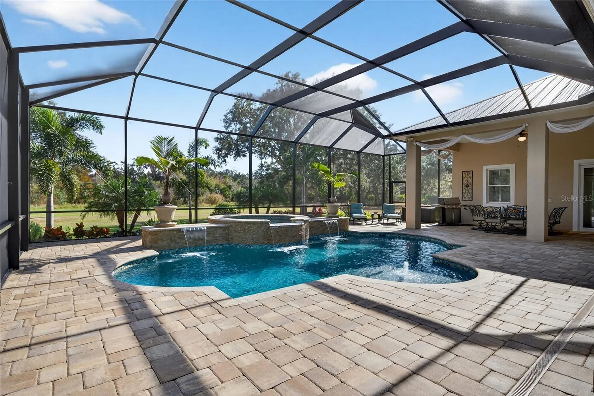 6677 Mandarin Road Sarasota FL 34238