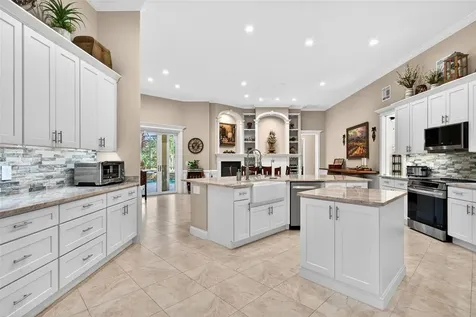 6677 Mandarin Road Sarasota FL 34238