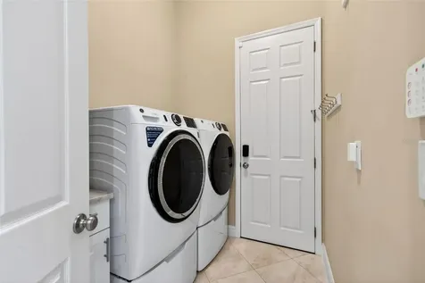 6677 Mandarin Road Sarasota FL 34238