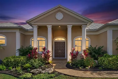 6677 Mandarin Road Sarasota FL 34238