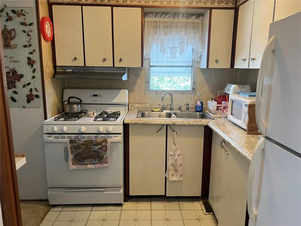 1890 Palm Springs Street Sarasota FL 34234